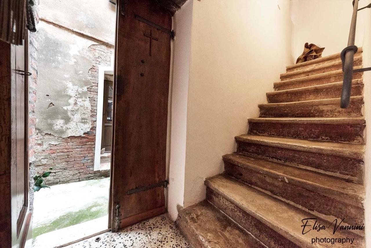 Terricciola A Casa Di Tittaヴィラ エクステリア 写真