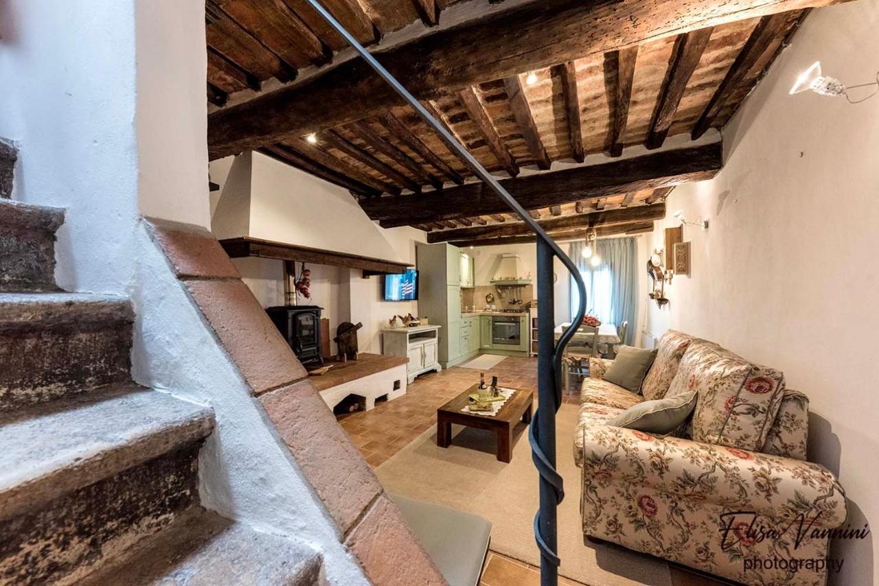 Terricciola A Casa Di Tittaヴィラ エクステリア 写真